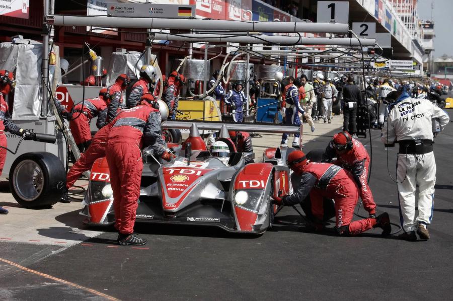  Audi R10 TDI 2008 года  (фото 50 из 57)